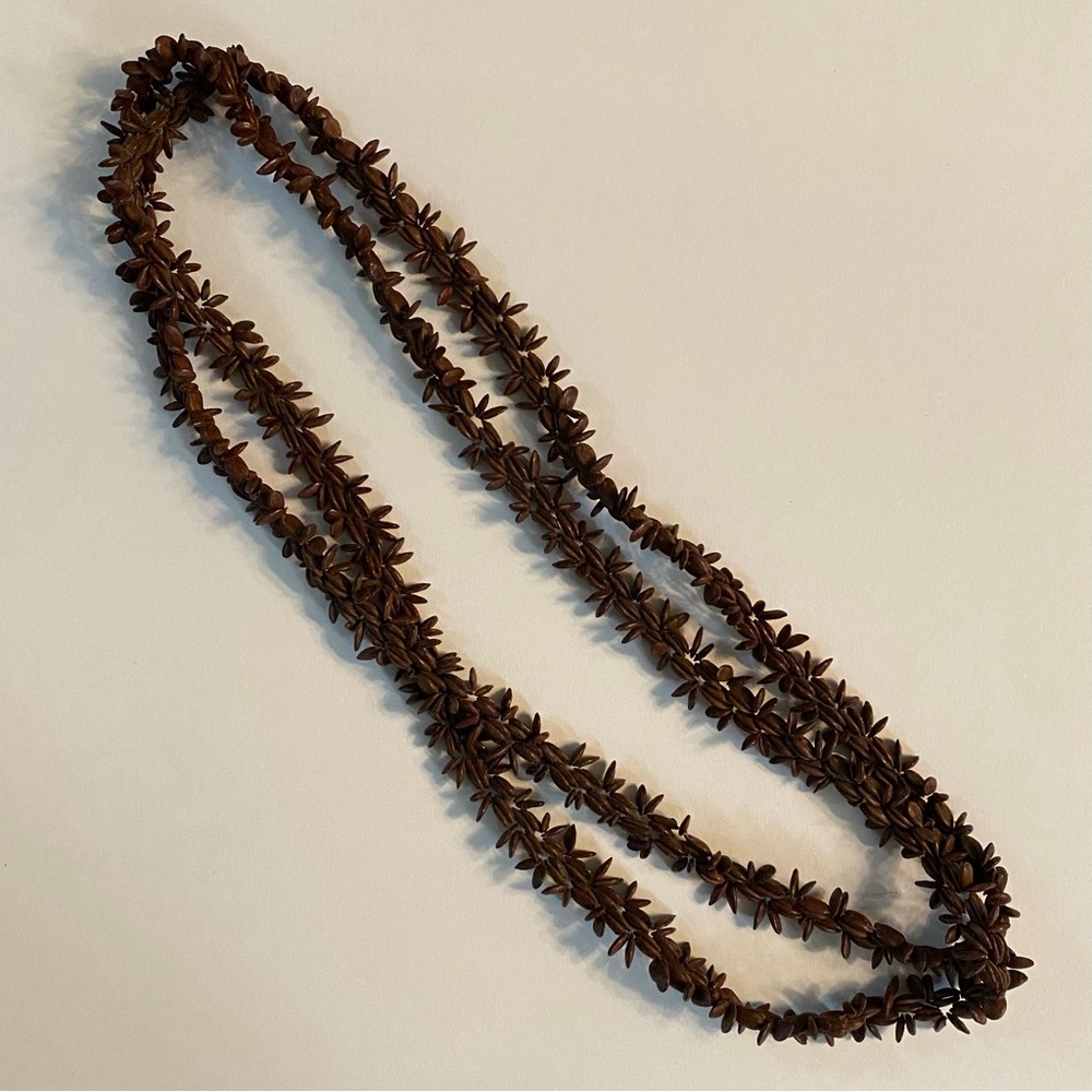 Vintage lei, Hawaiian koa seed/appleseed lei necklace, brown